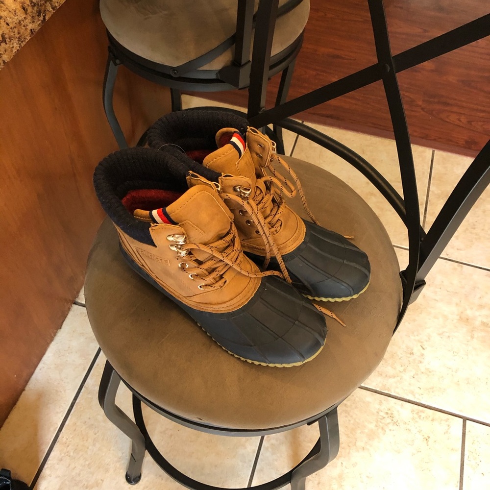 Tommy Hilfiger boots